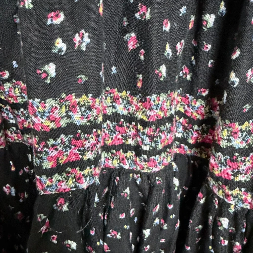 Free People Rare Feelings Dress XS Black Gauze Floral Tiered Smocked Ruffle Midi - Picture 5 of 9